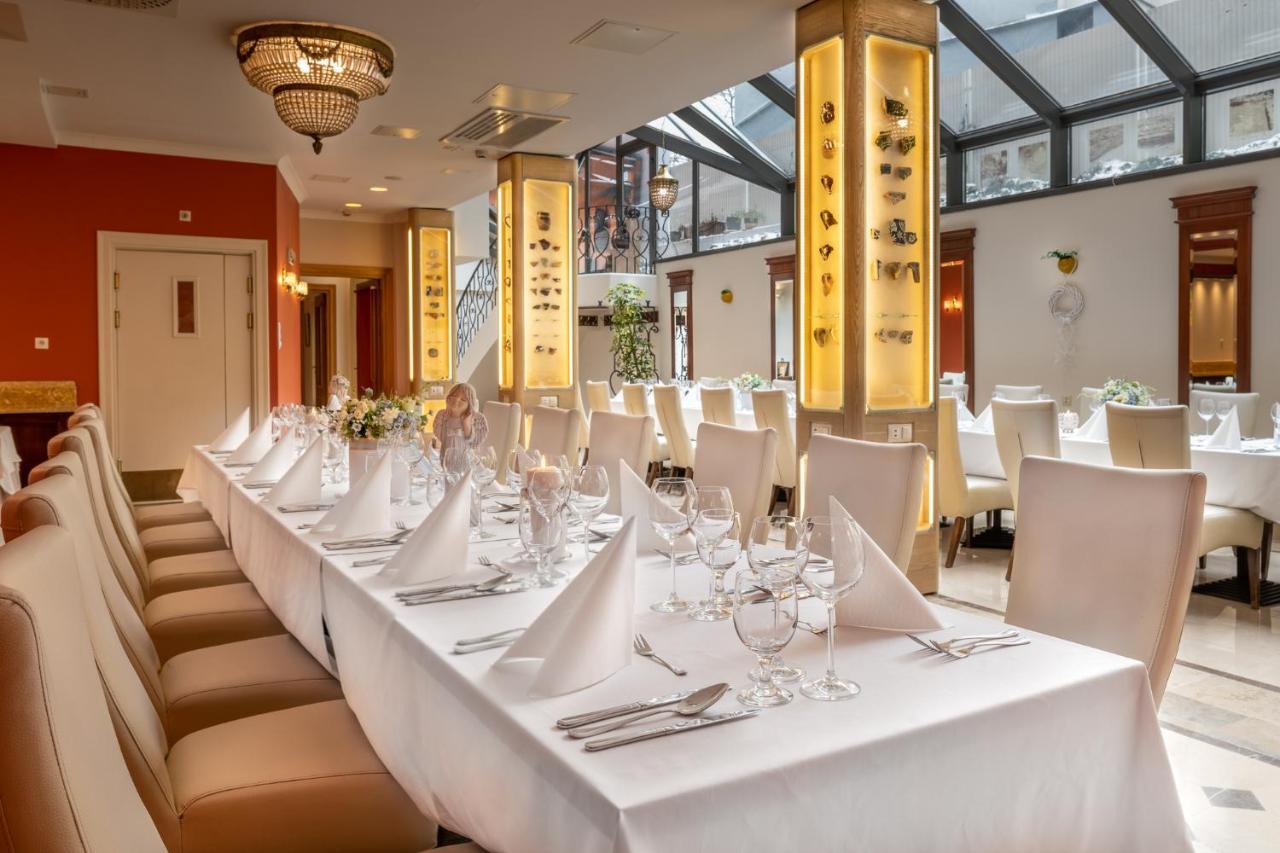 فندق غروديك كراكوفيا المظهر الخارجي الصورة Restaurant