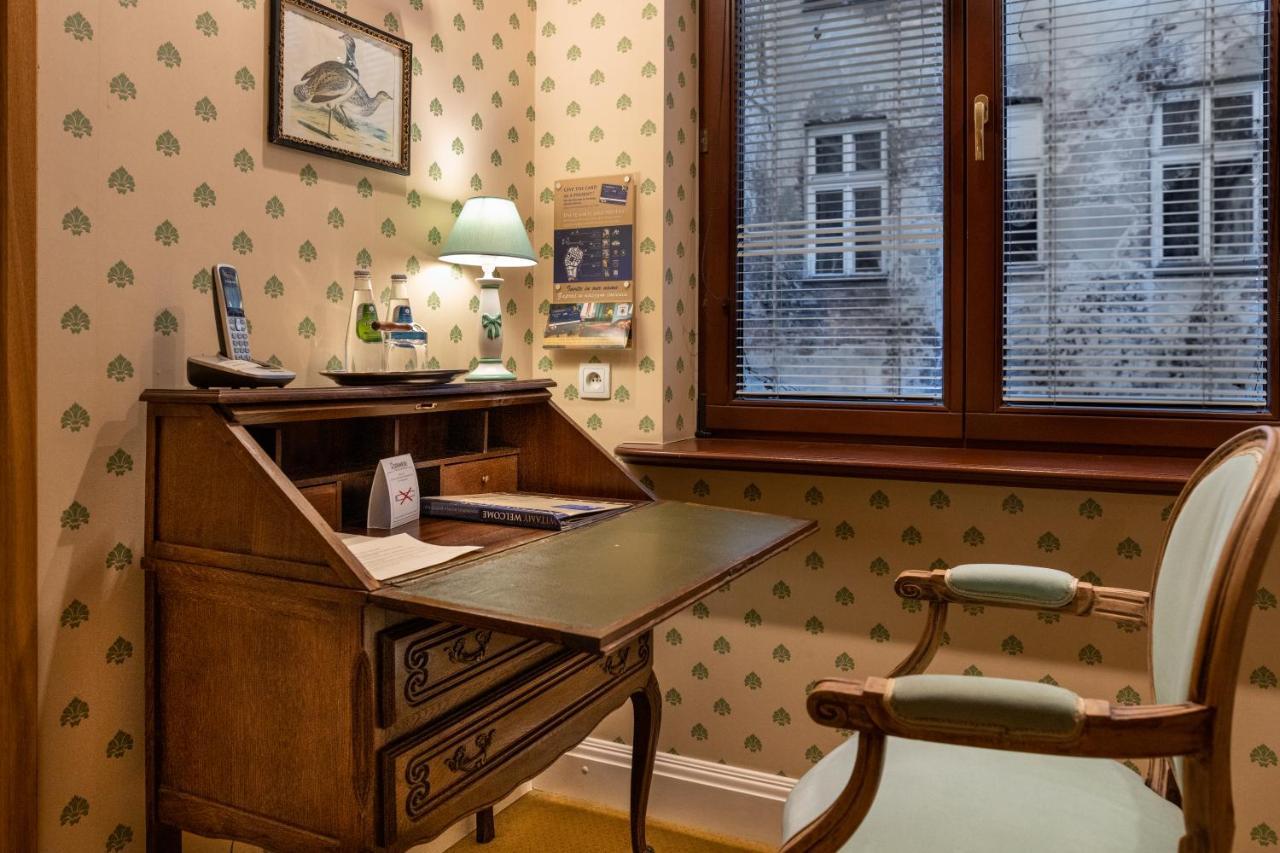 فندق غروديك كراكوفيا المظهر الخارجي الصورة A secretary desk