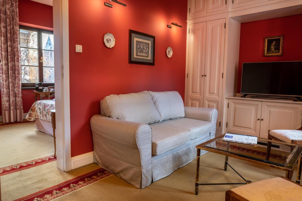 فندق غروديك كراكوفيا المظهر الخارجي الصورة A living room at the Inn